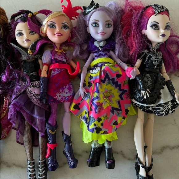 Ever After High doll lot - Picture 4 of 4